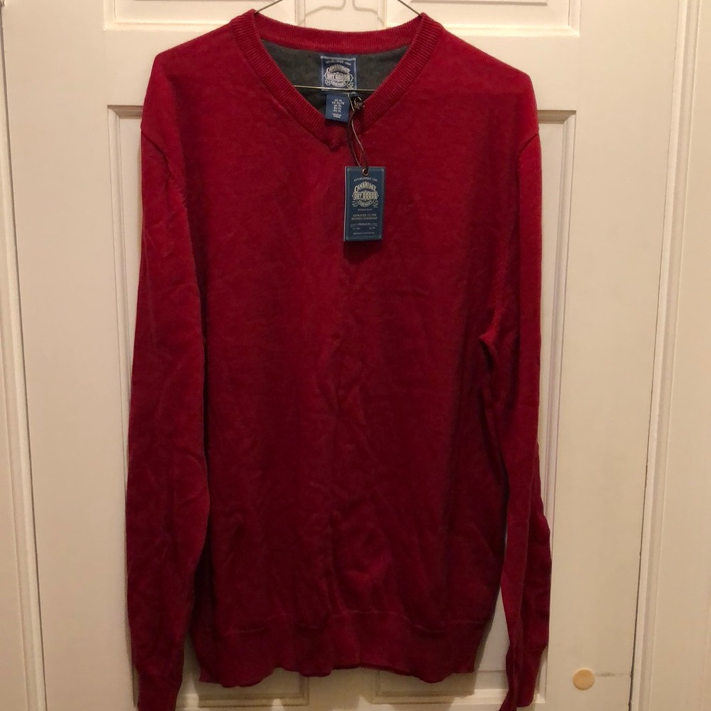 NWT Men’s XL, 100% cotton, V-neck red sweater by Cambridge dry goods company